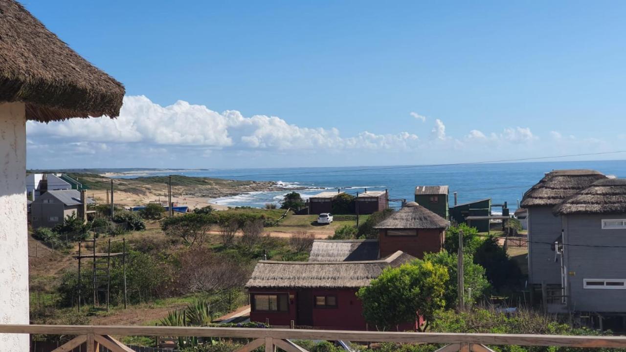 Hotel Del Diablo Punta Del Diablo Exteriör bild